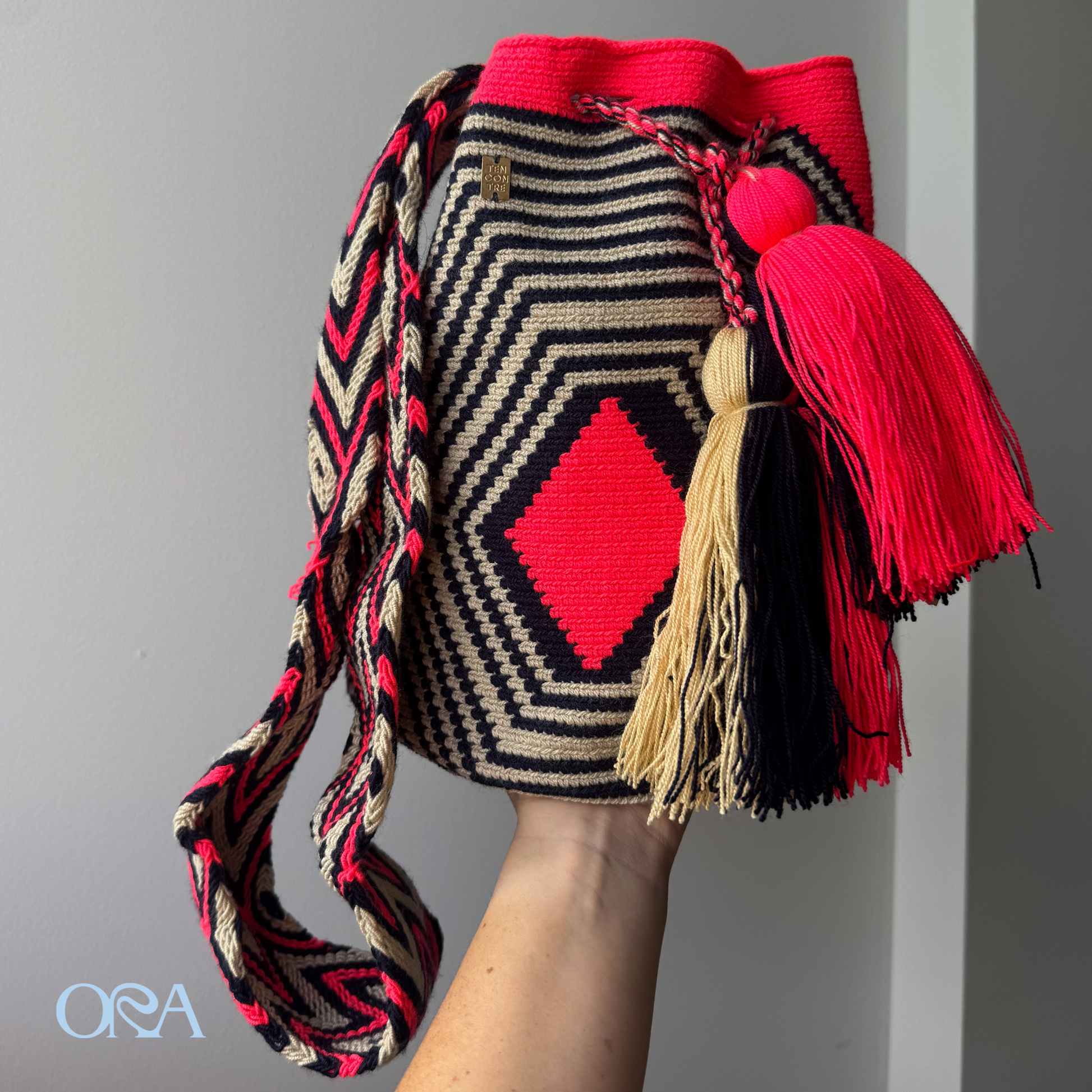 Wayuu Bag Hot Pink Pattern - ORA
